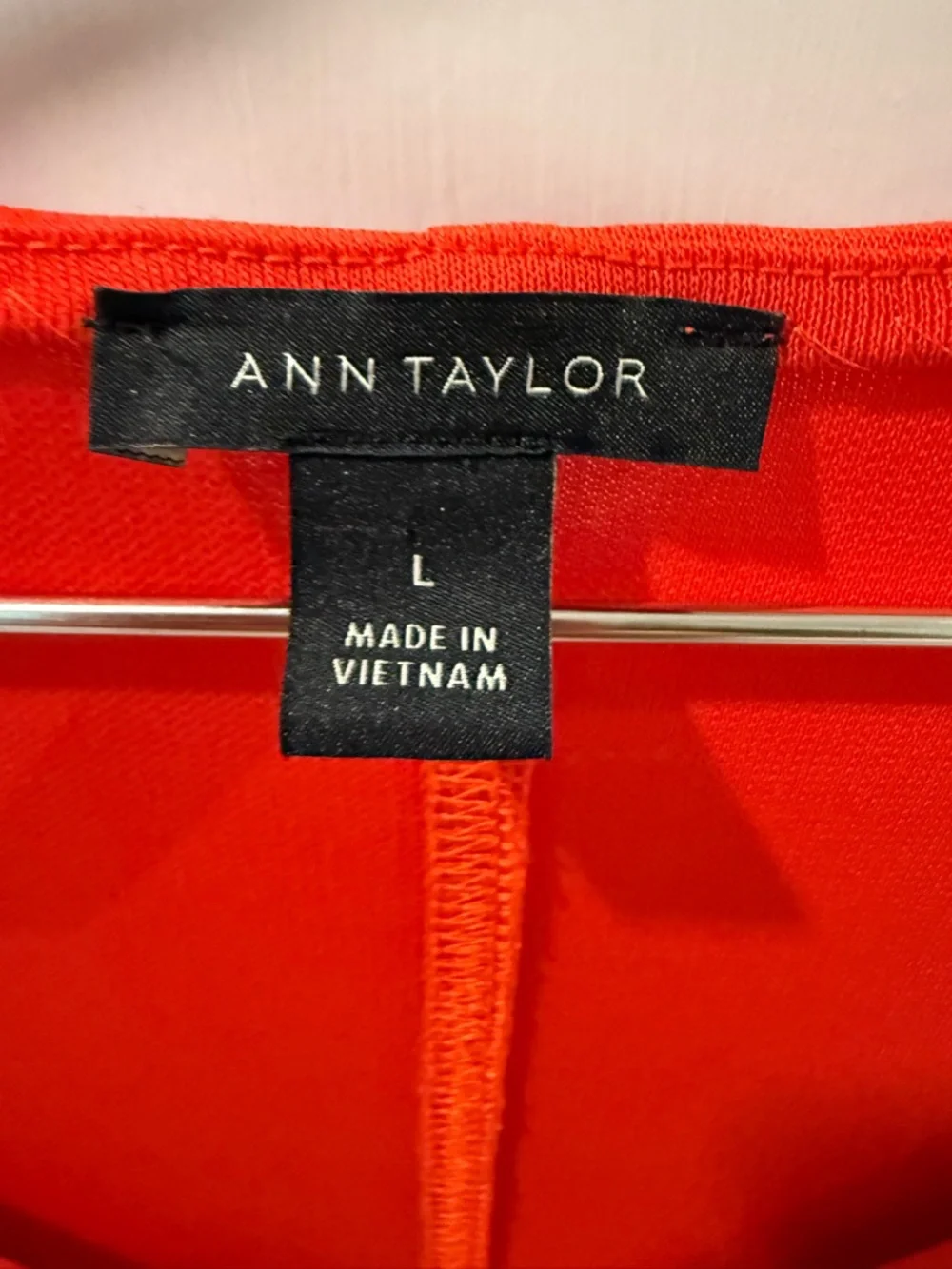 Ann Taylor Red Draped V-Neck Women’s Top - Picture 3 of 4